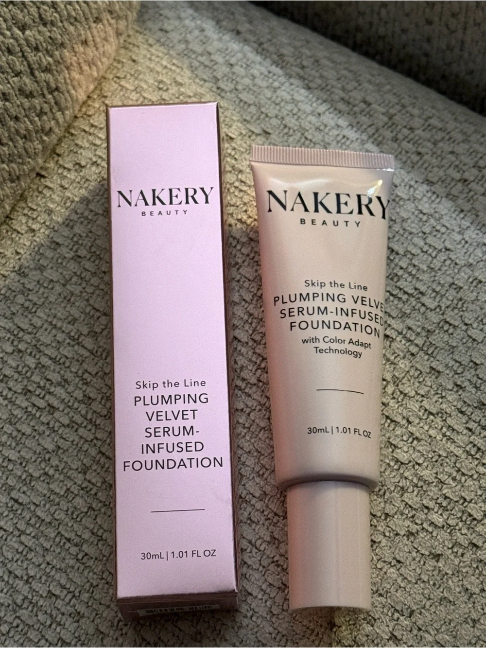 Nakery Beauty Plumping Velvet Serum-Infused Foundation - Deep